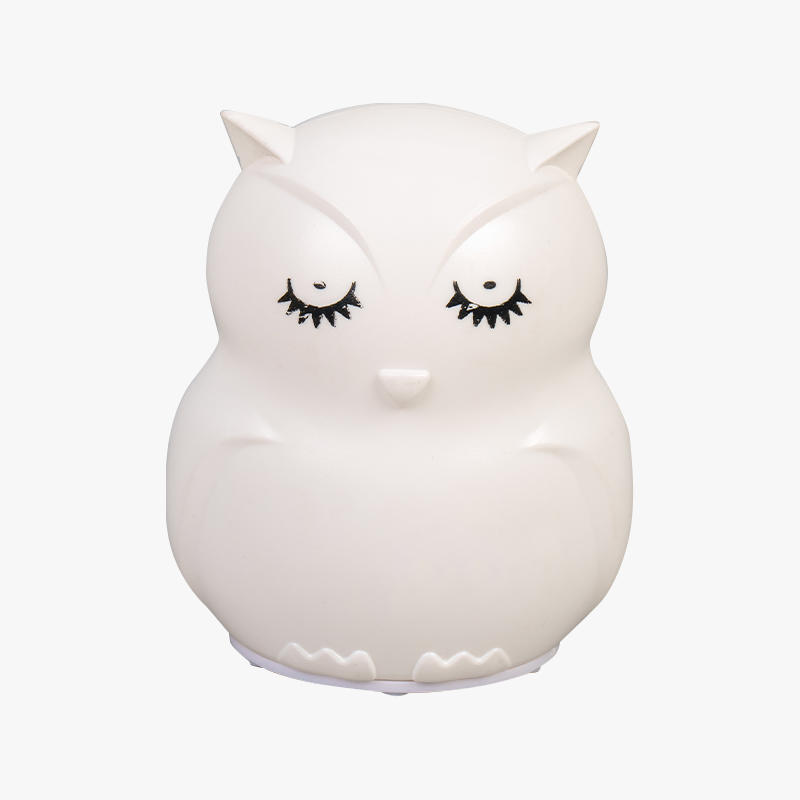 Cartoon owl-shaped pat night light